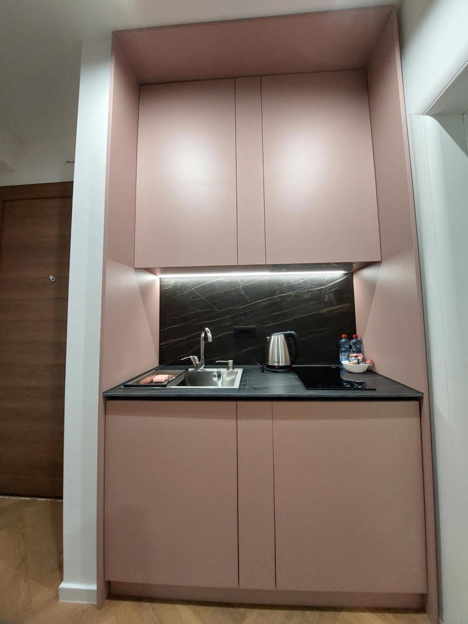 Executive Suites By Modern Living Skopje Exterior photo