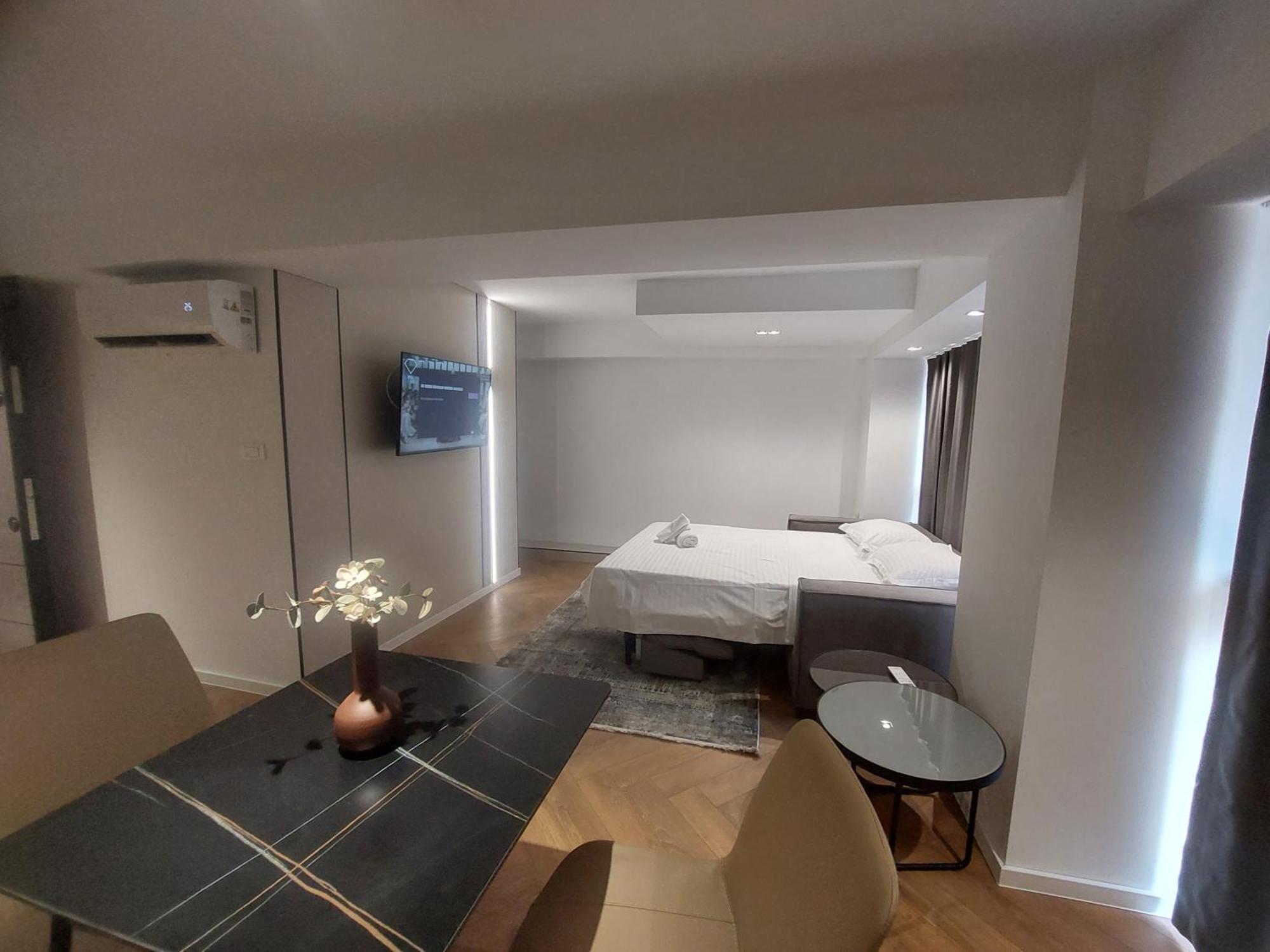 Executive Suites By Modern Living Skopje Exterior photo