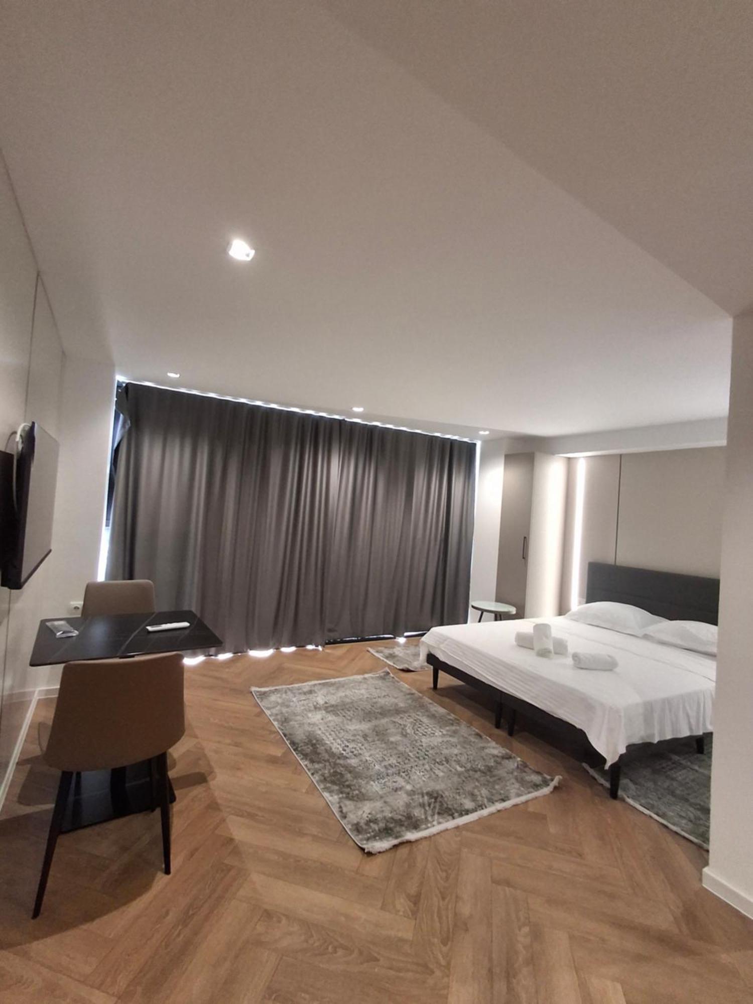 Executive Suites By Modern Living Skopje Exterior photo
